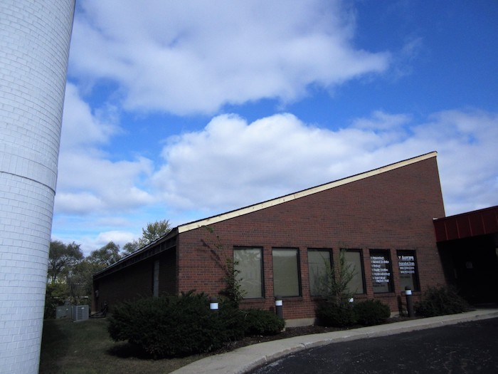 1186_Roosevelt_Rd_-_Side_-_Before