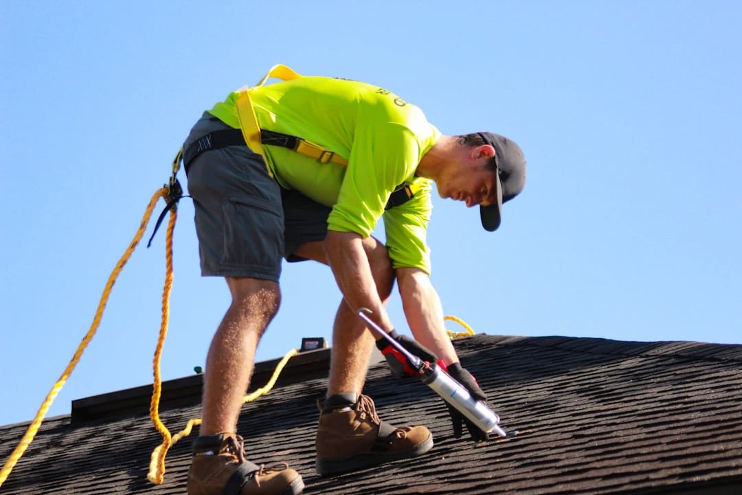 local roofer company